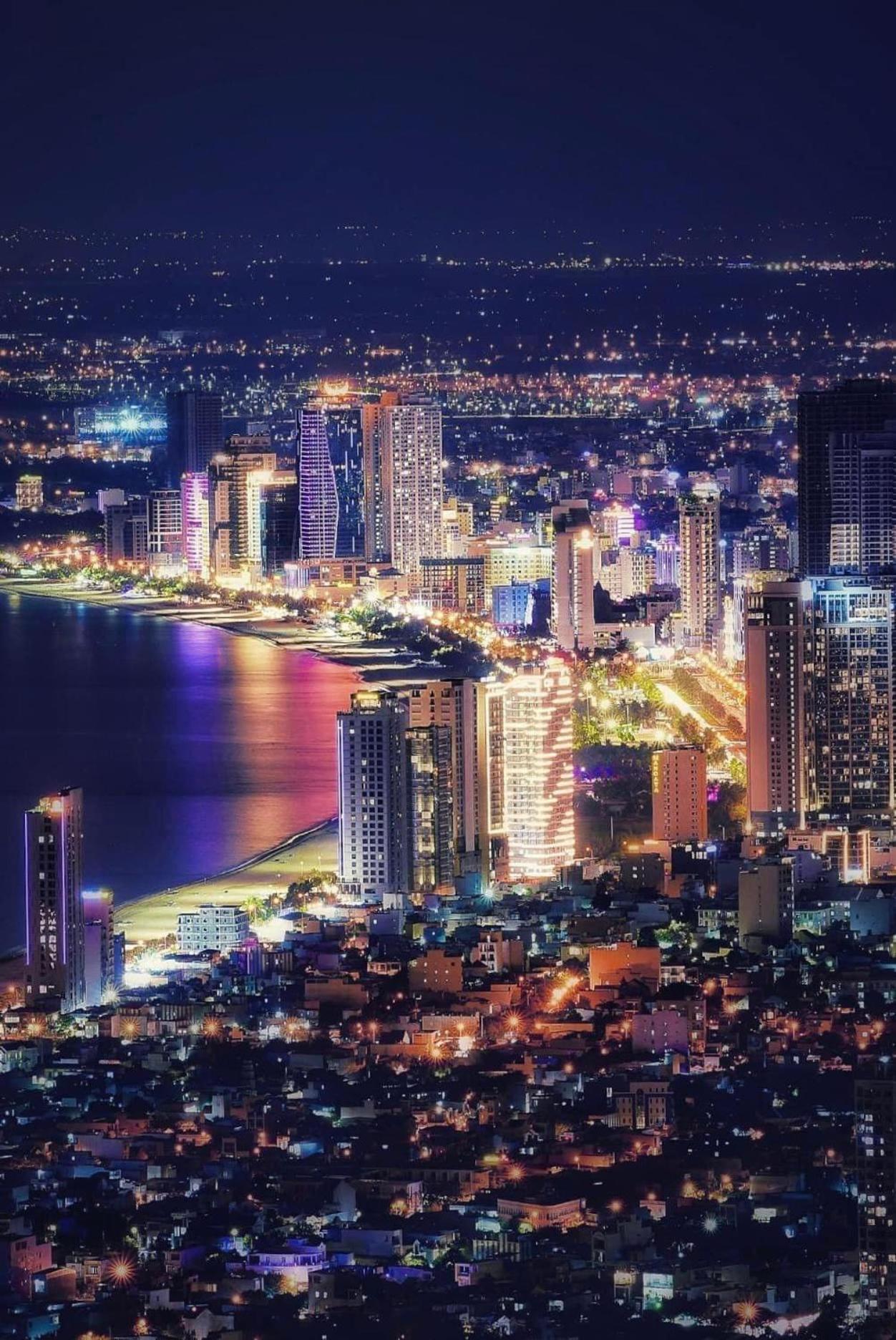 Luxury Apartment - Rooftop Swimming Pool - Beach Front - Hinata Apartment Da Nang Exterior foto